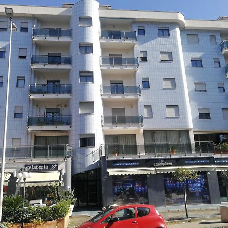 Ferienwohnung La Casa Di Piero Cosenza Exterior foto